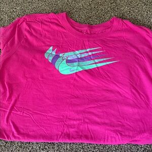 Nike Pink Tee with Graphic Swoosh 2xl